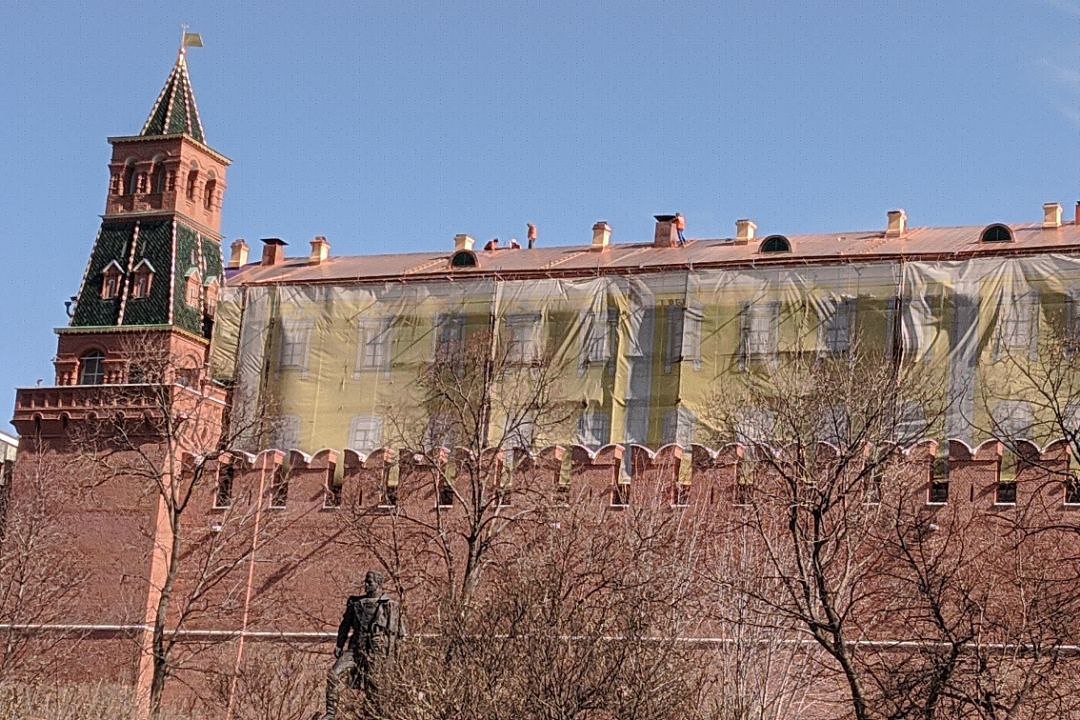 Общий вид на корпус Кремля